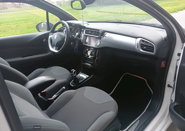 Citroen DS3 cena 30900 przebieg: 106000, rok produkcji 2016 z Krośniewice małe 172